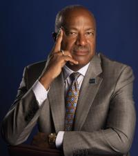 APPROVED-20220727-chancellor-portrait-0797_0_0.jpg